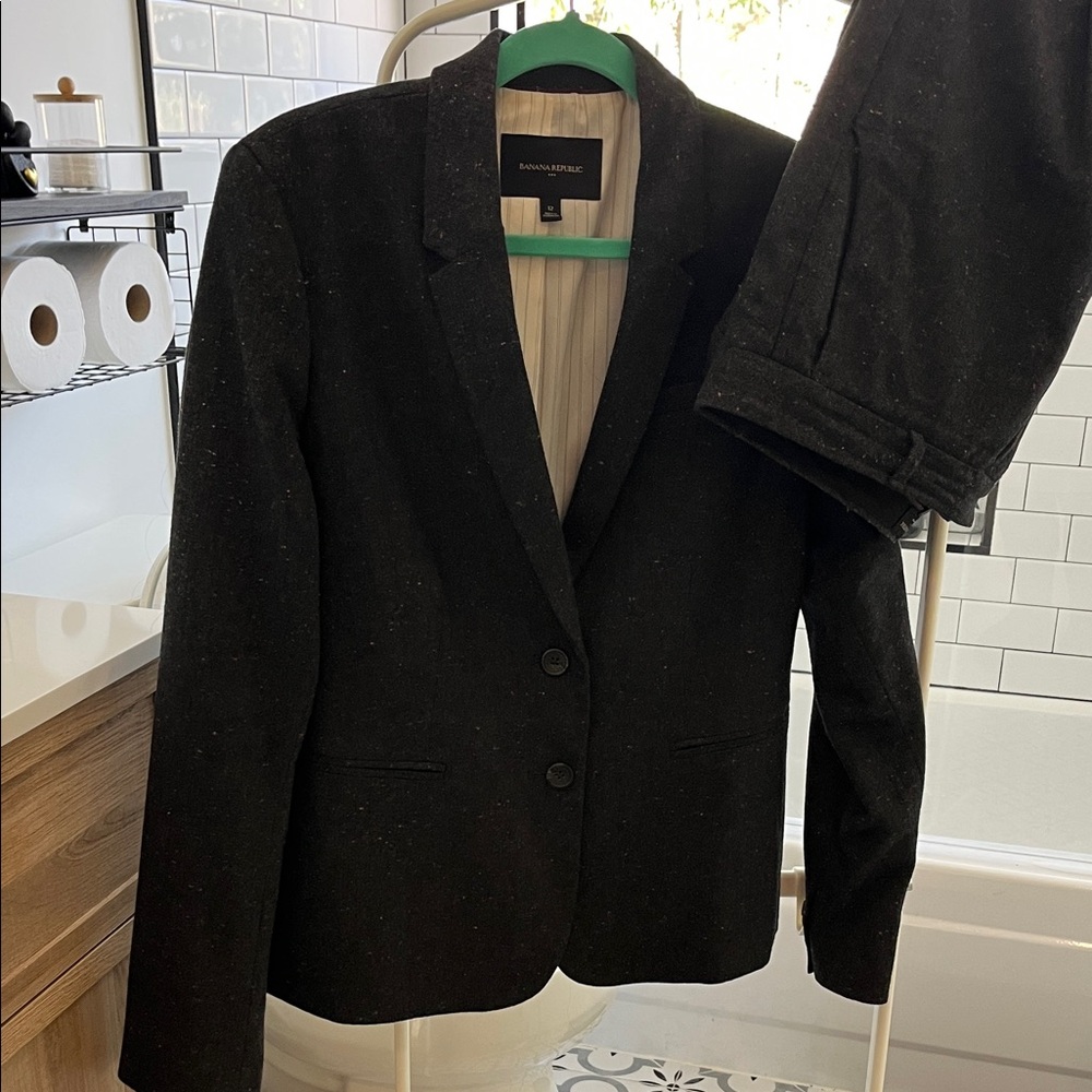 Banana Republic Dark Charcoal Women's Blazer and pant suit